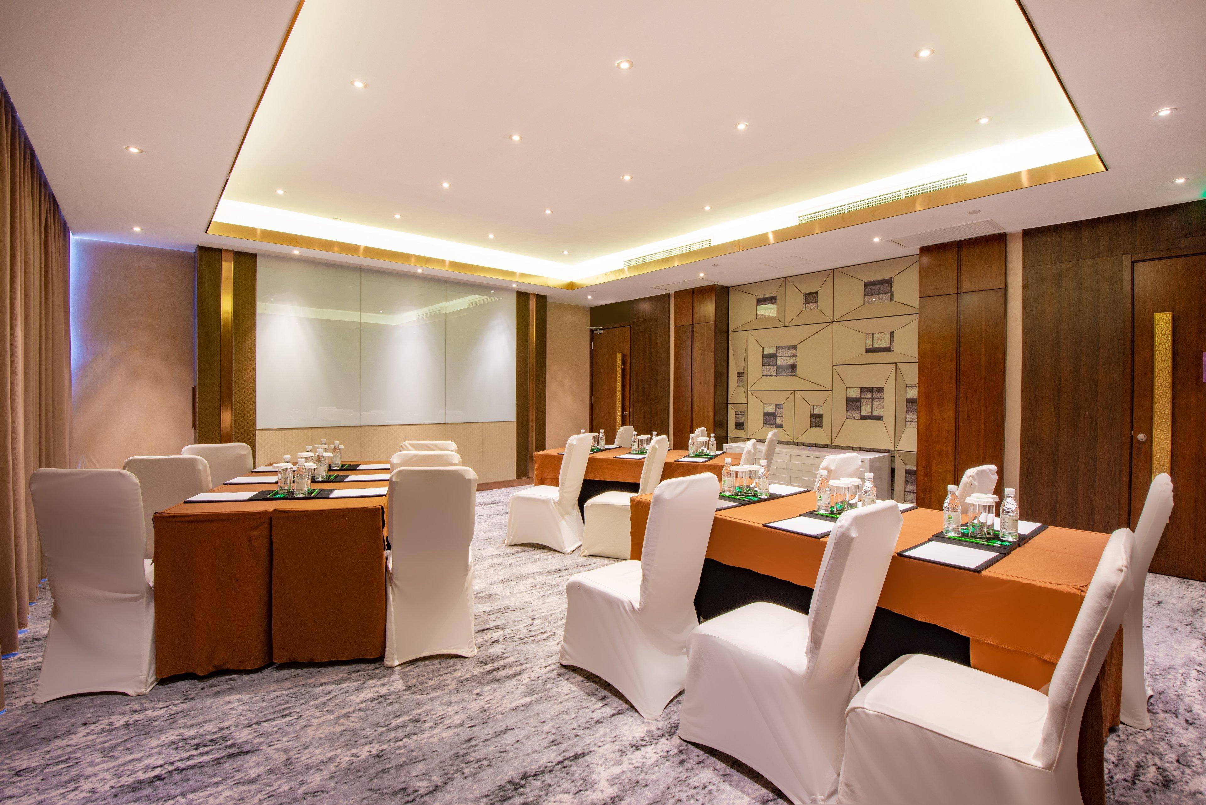 Holiday Inn Kunming City Centre By Ihg Exterior photo