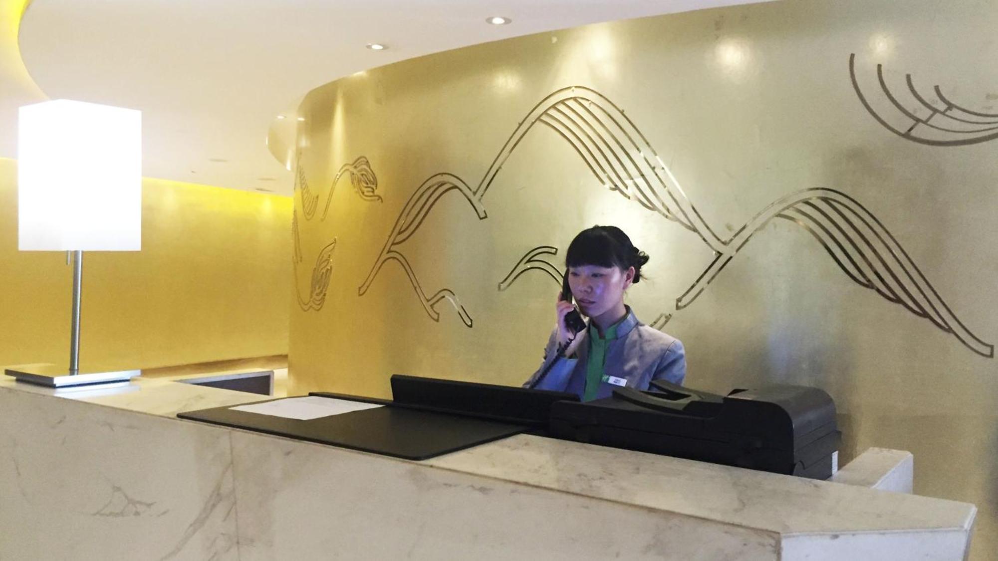 Holiday Inn Kunming City Centre By Ihg Exterior photo