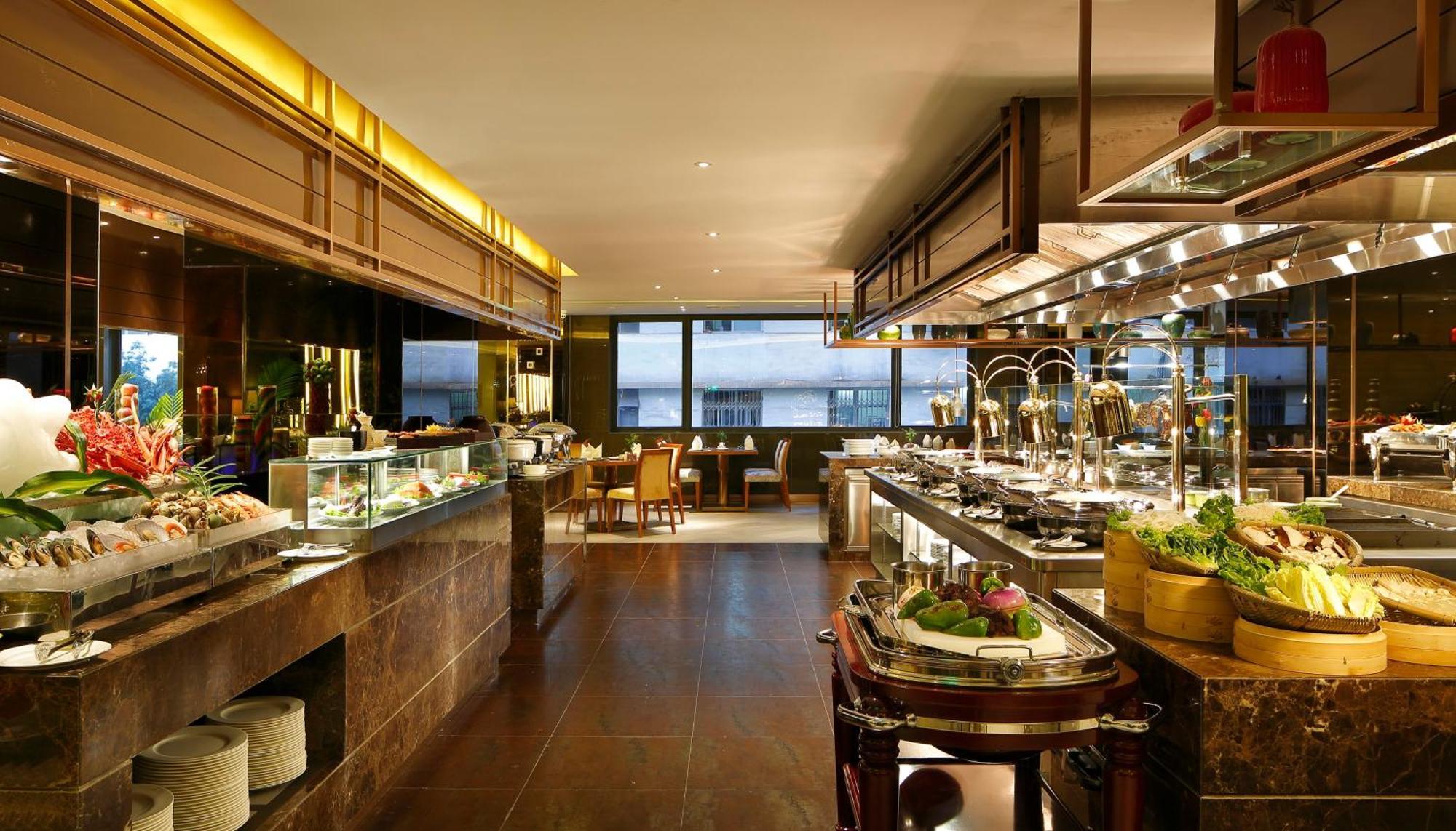 Holiday Inn Kunming City Centre By Ihg Exterior photo