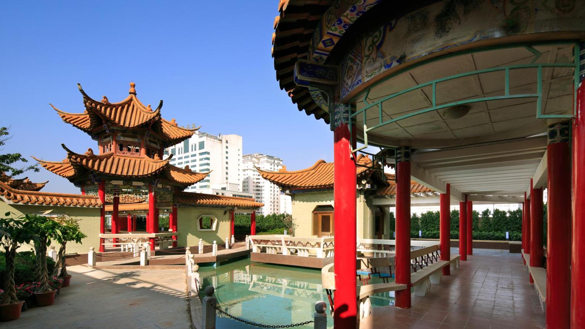 Holiday Inn Kunming City Centre By Ihg Exterior photo